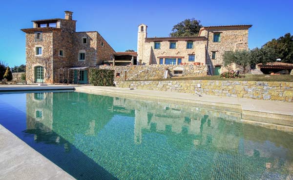 Restored property in Ampus